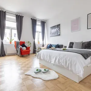 Apartment Yeshello Station, Wien
