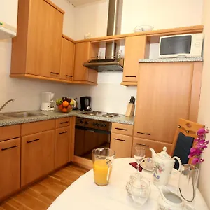  Apartment Mozart