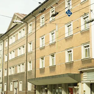 hotellátogatás