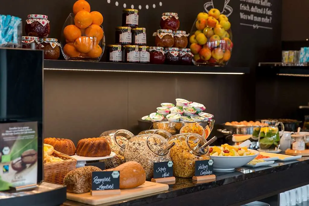 Motel One Wien Westbahnhof Østrig